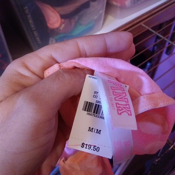 2 VS PINK Bandeaus NWT Medium - Picture 4 of 4